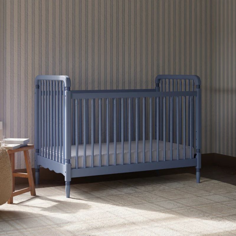 Liberty 3-in-1 Convertible Spindle Crib