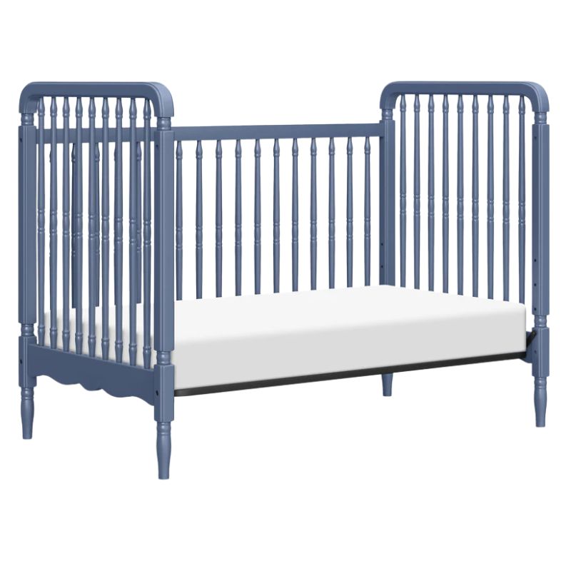Liberty 3-in-1 Convertible Spindle Crib