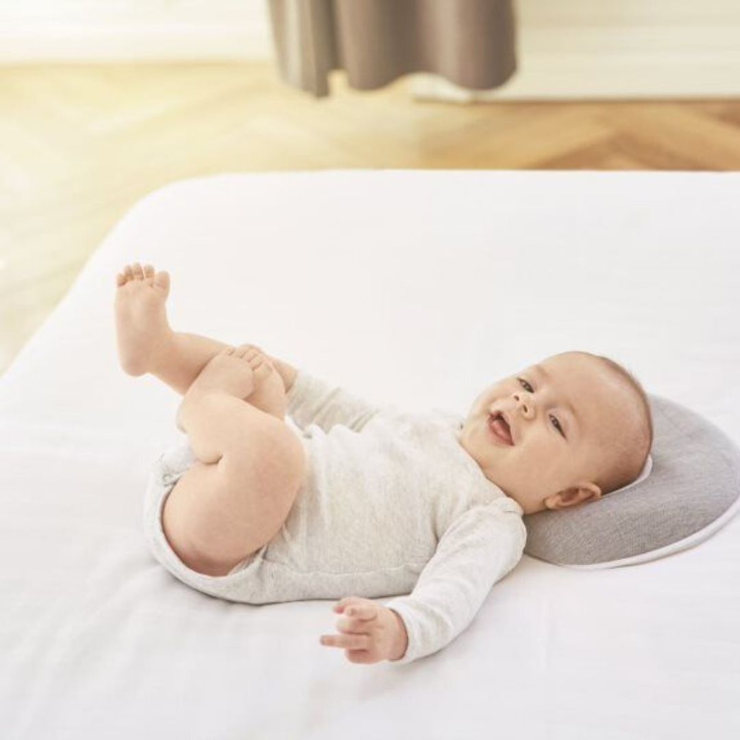 Newborn crib outlet pillow