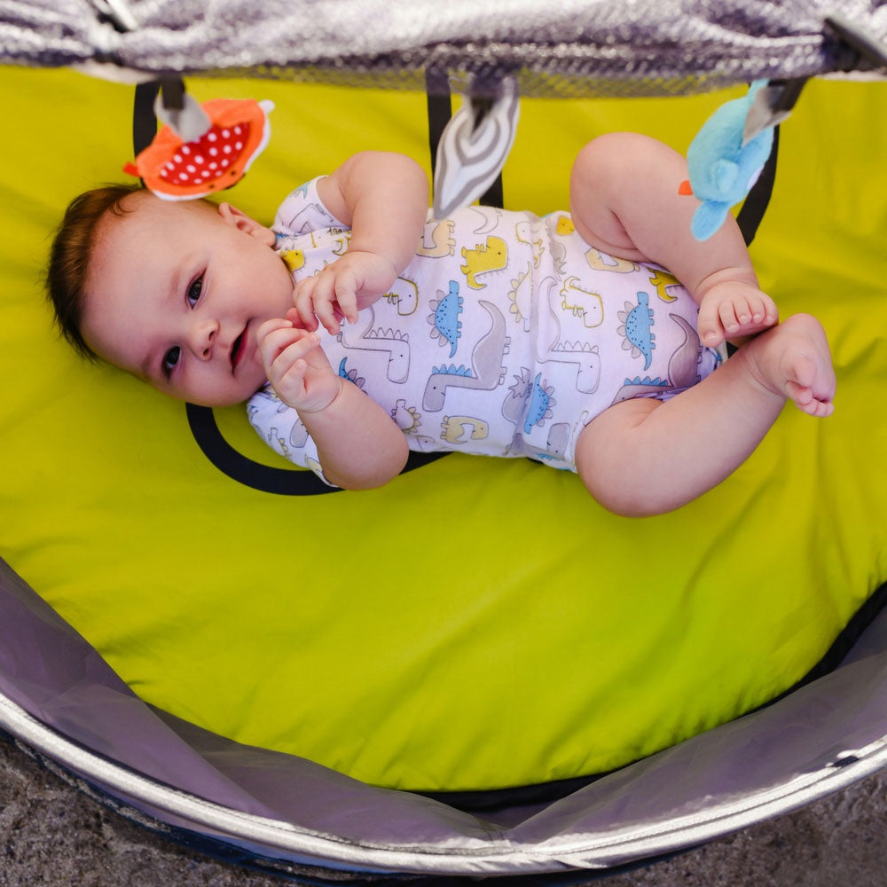 Nido 2-in-1 Travel Bed & Play Tent uniq