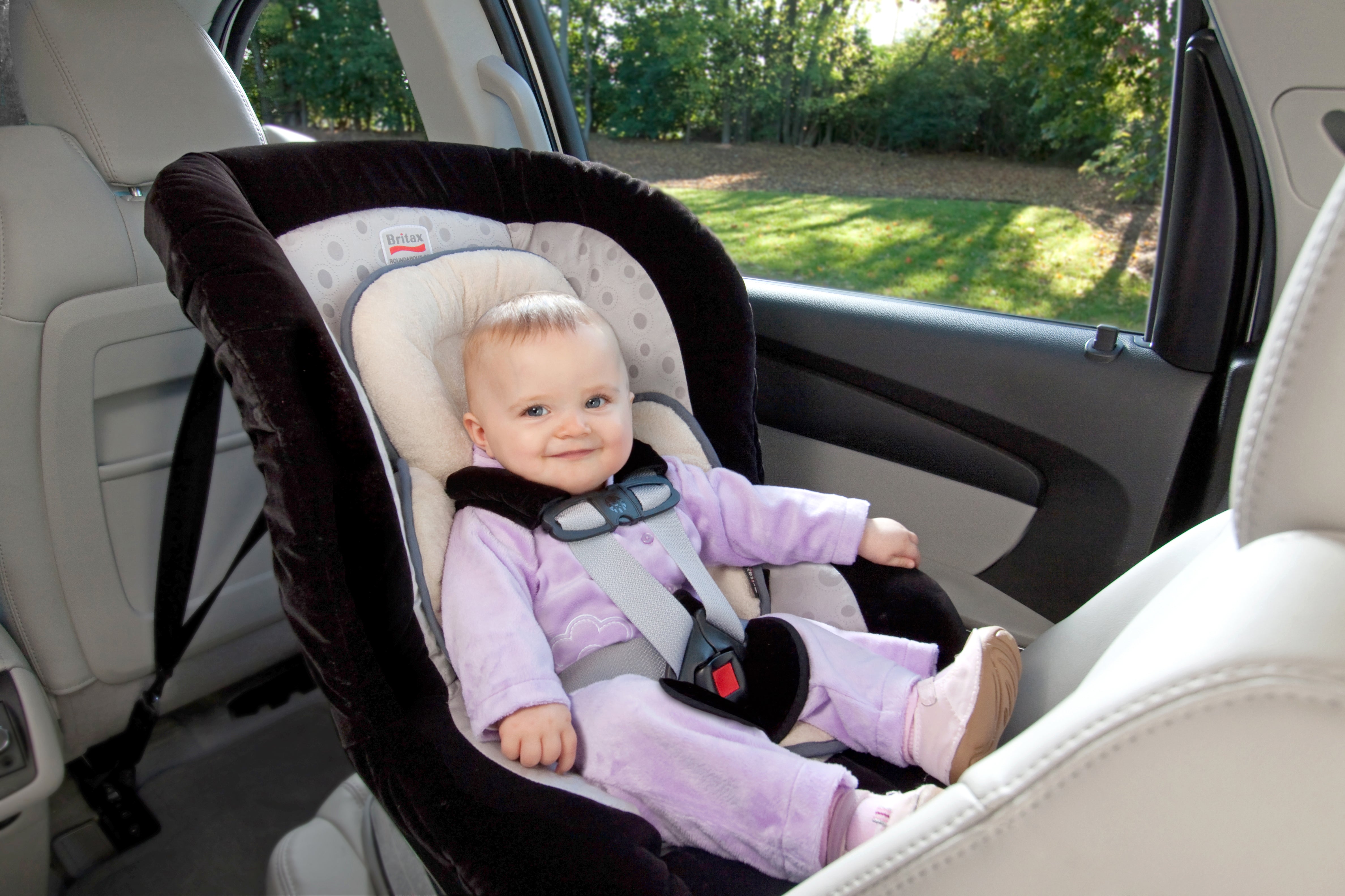 Newborn car hotsell seat head support