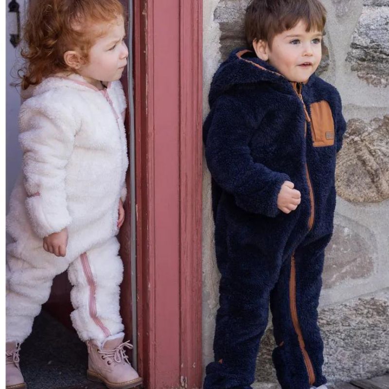 Costume une pièce en sherpa