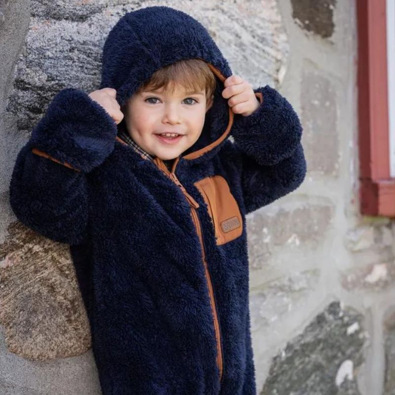 Costume une pièce en sherpa