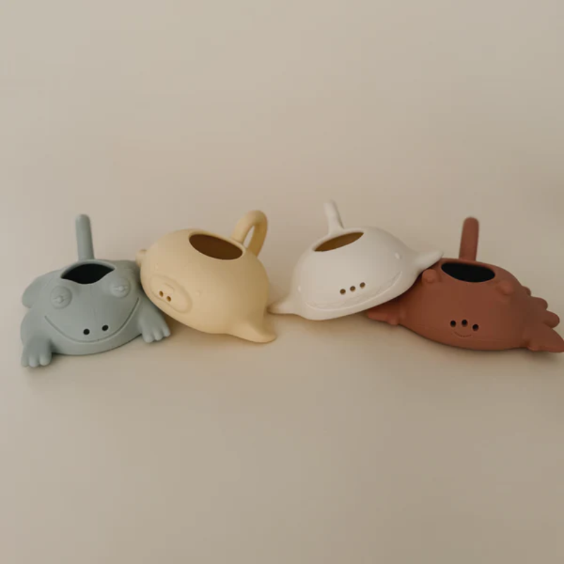 Scoop & Sprinkle Water Animals