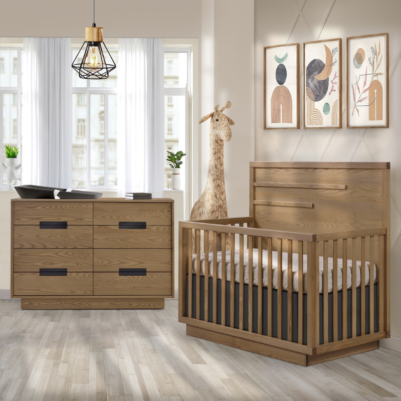 Como 4-in-1 Convertible Crib with Horizontal Molding