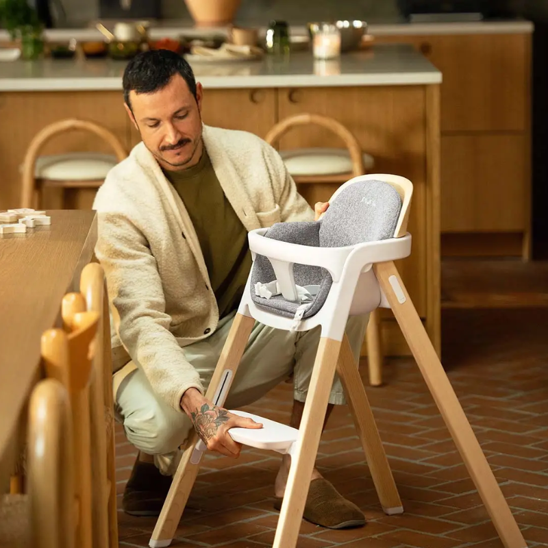 BRYN High Chair