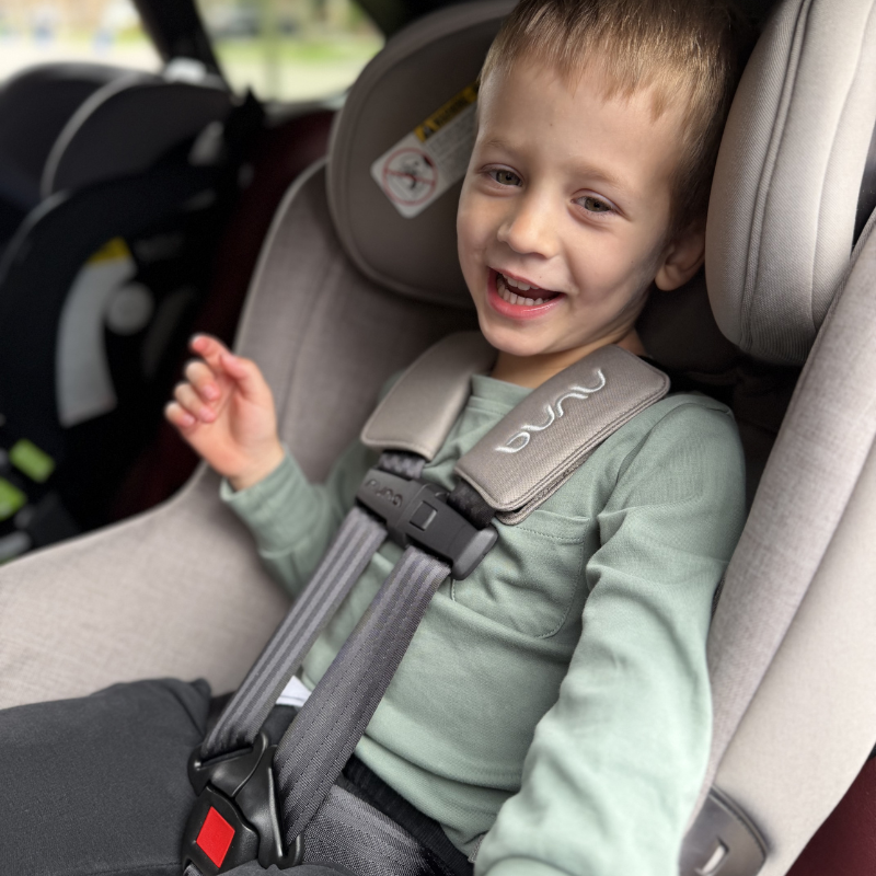 RAVA Convertible Car Seat