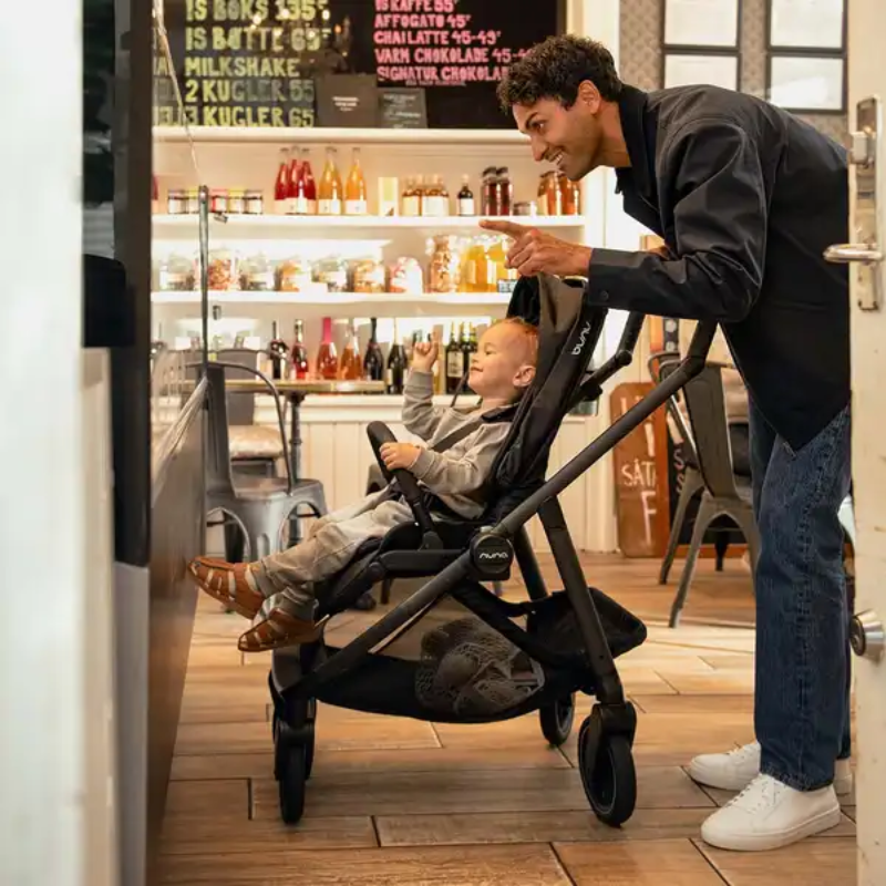 SWIV Stroller