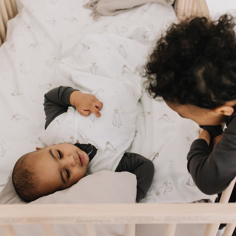 4 Pieces Crib Set