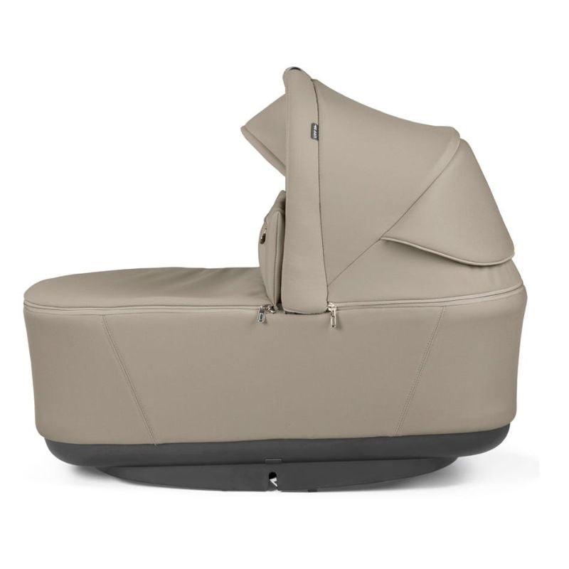 City Loop Bassinet With Stand