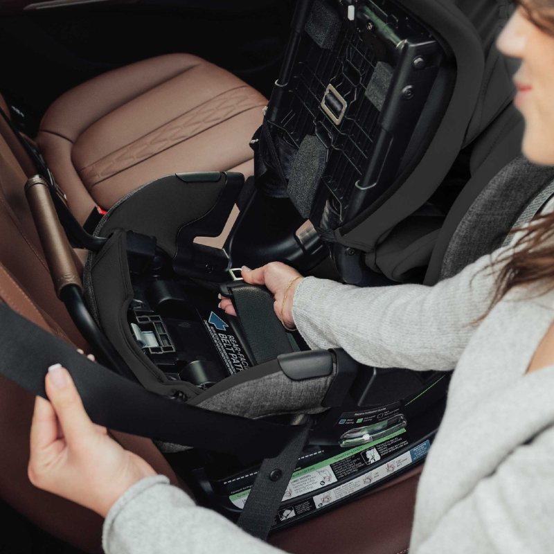 Veni Convertible Car Seat