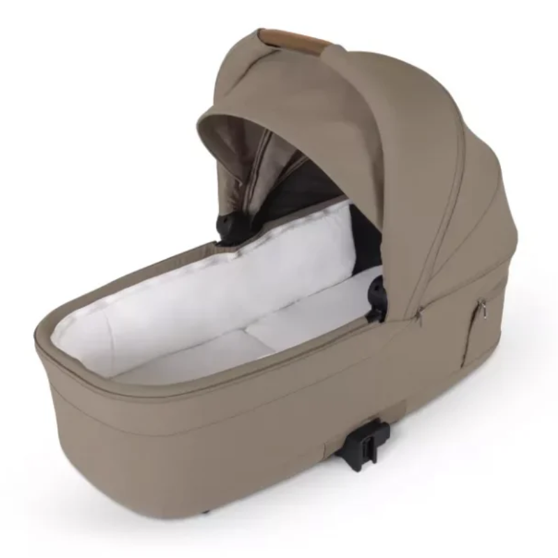 Nia Pod Compact Bassinet