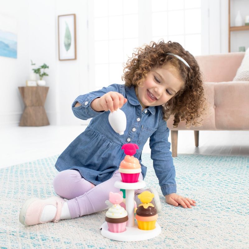 Zoo Sort & Stack Cupcakes Set