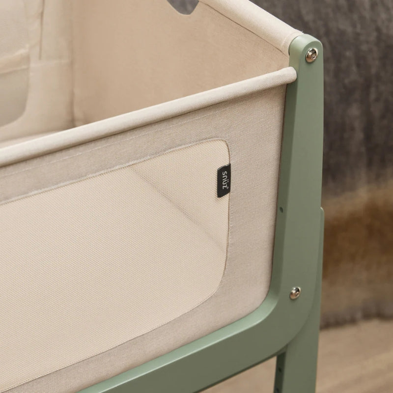 SnuzPod5 Bedside Bassinet