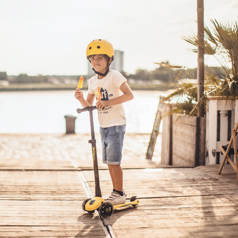 Highwaykick 3 LED Scooter