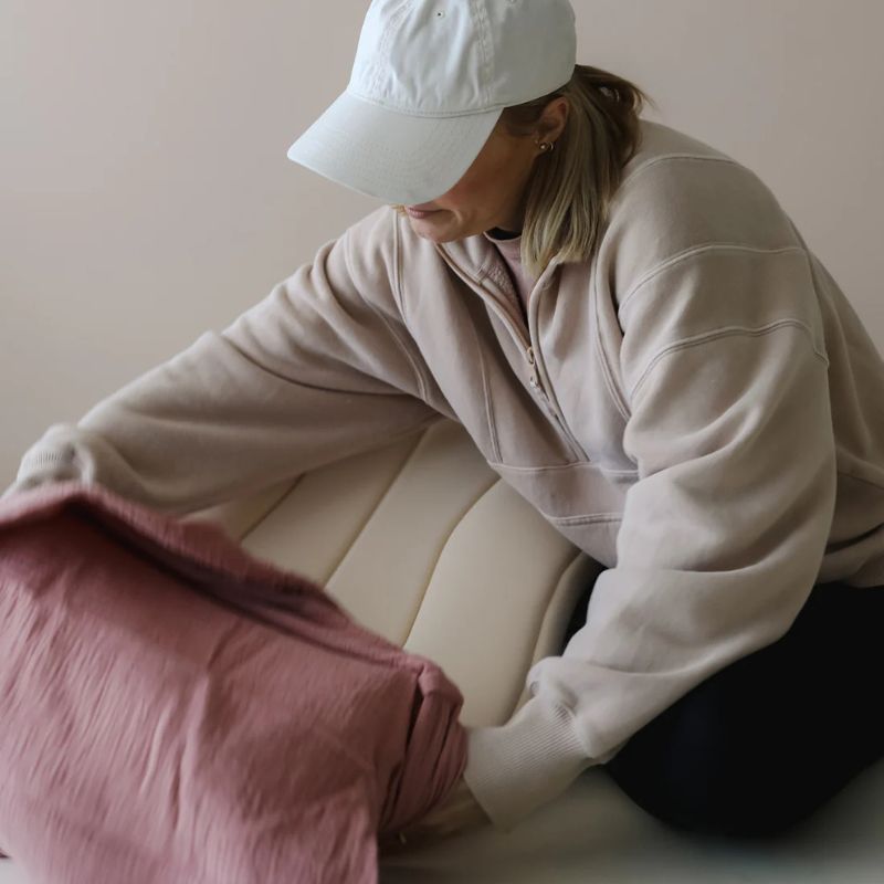 Curve Muslin Cover