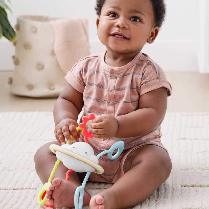 Silver Lining Cloud Pull & Play Sensory Toy