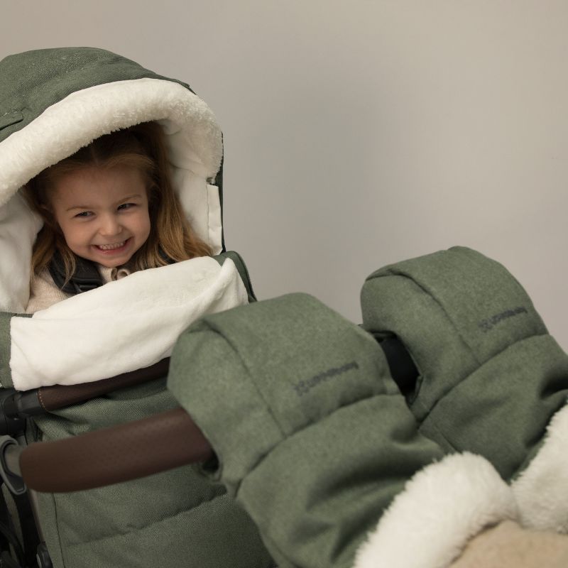 CozyGanoosh 2-in-1 Seasonal Footmuff