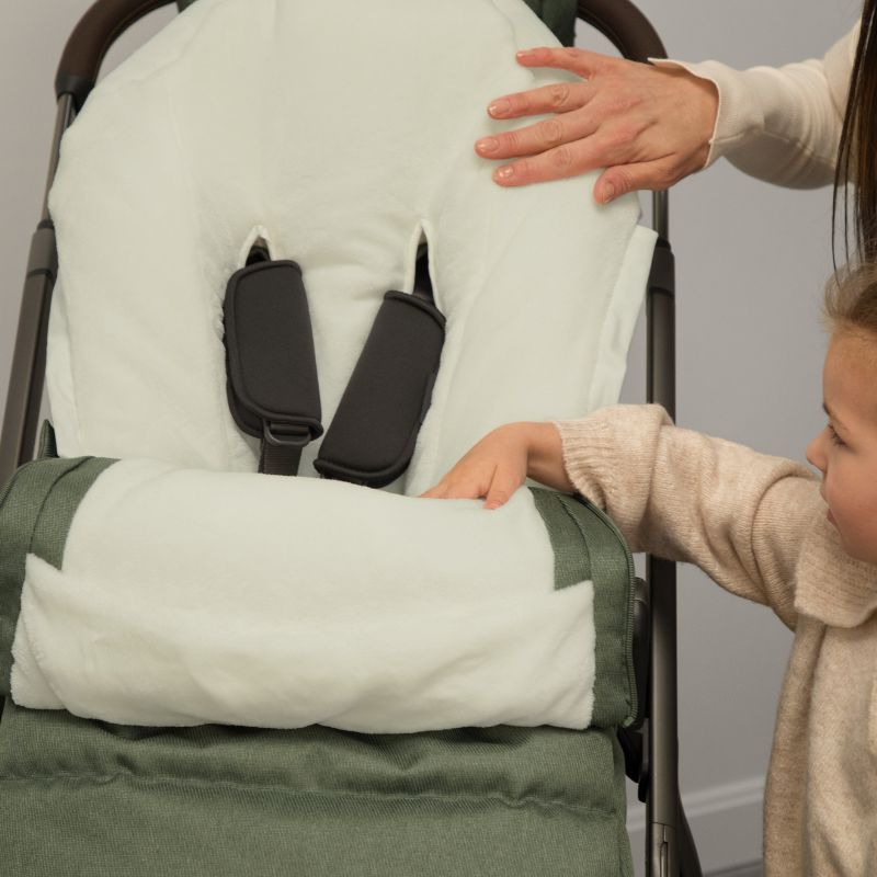 CozyGanoosh 2-in-1 Seasonal Footmuff